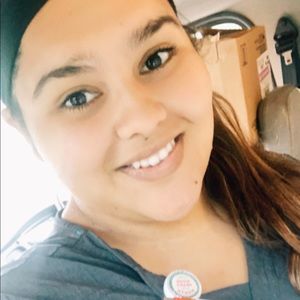 Meet your Posher, Sandra